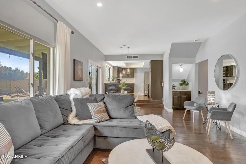 23_14243_N_49th_St__23