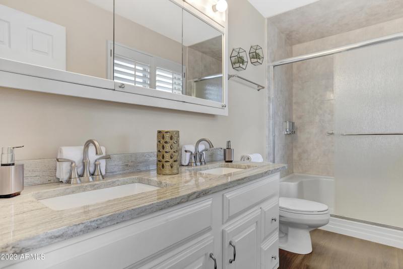 43_14243_N_49th_St__44