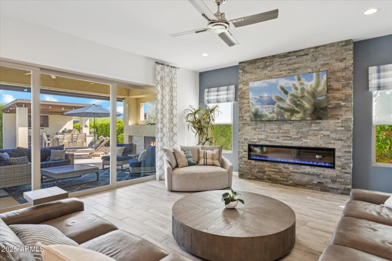 Living Room w/Sliding Glass Wall