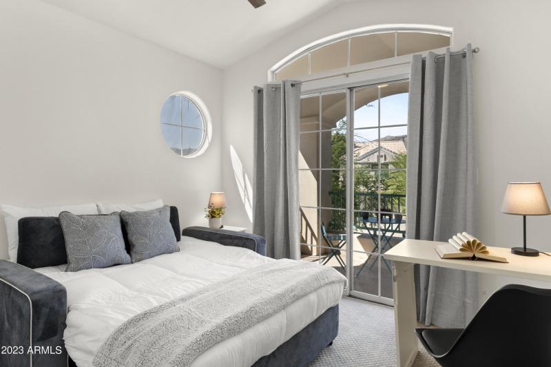 60_1143_E_Amberwood_Dr__060