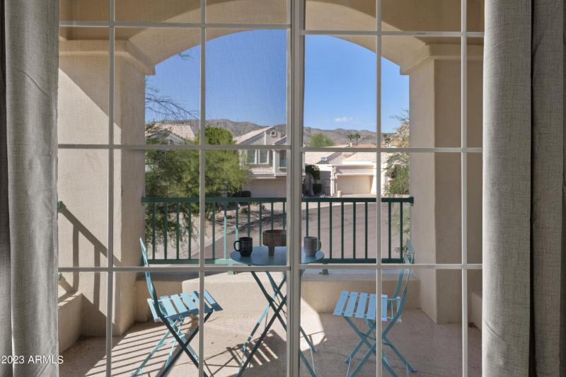 88_1143_E_Amberwood_Dr__088