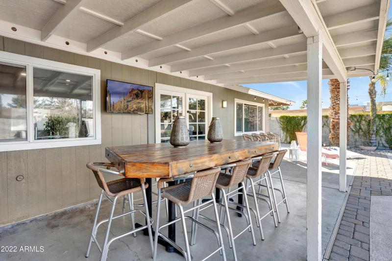 36_4820_E_Poinsettia_Dr__36