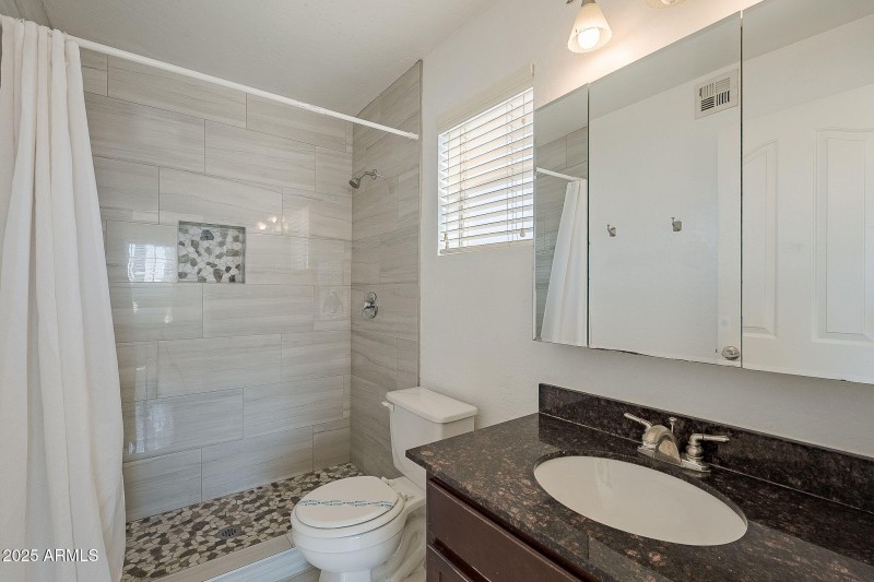 REMODELED MASTER BATH!!