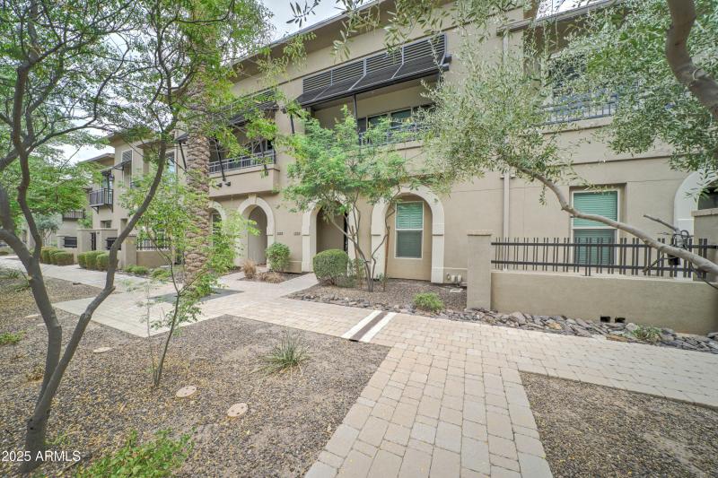 6565 E. Thomas Road #1079-1