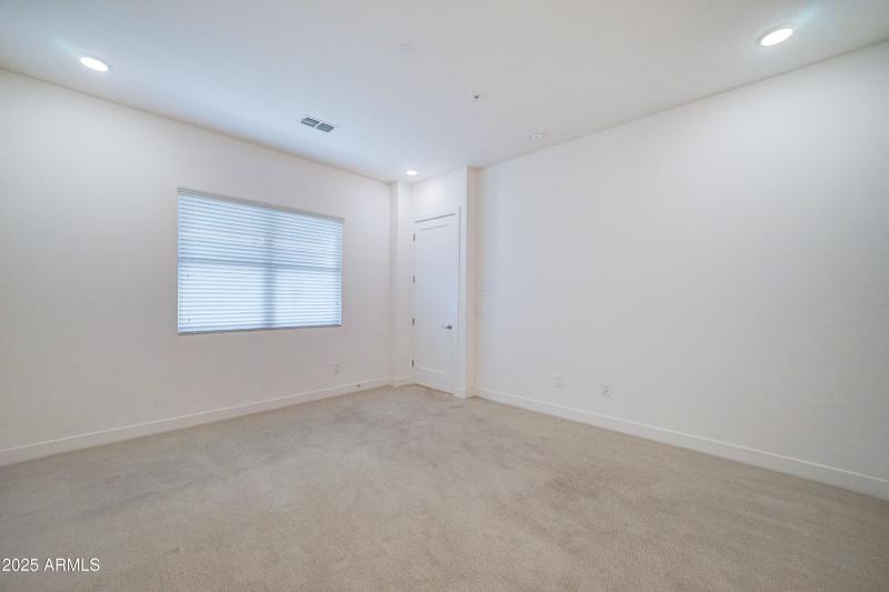 6565 E. Thomas Road #1079-14