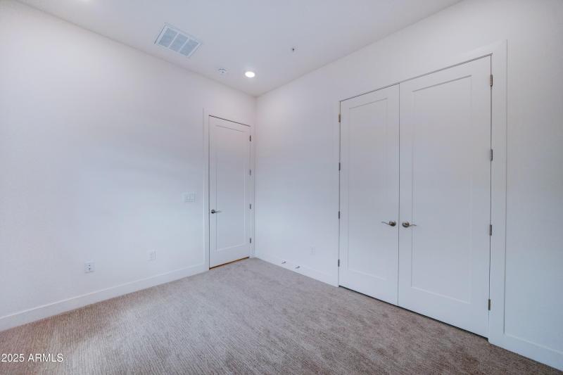 6565 E. Thomas Road #1079-19