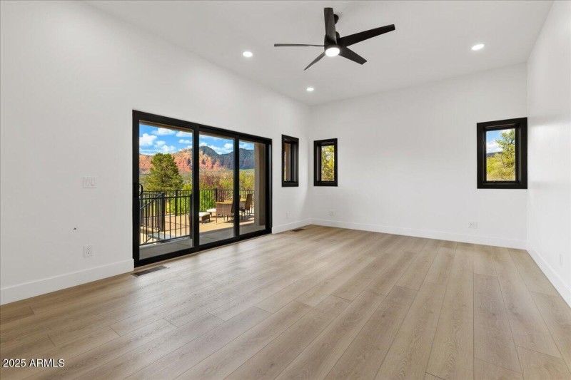 165 Pegasus - Primary Suite