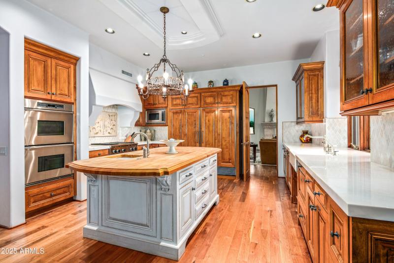 023_Entrance to Great Room