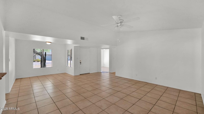 6-web-or-mls-P1164509