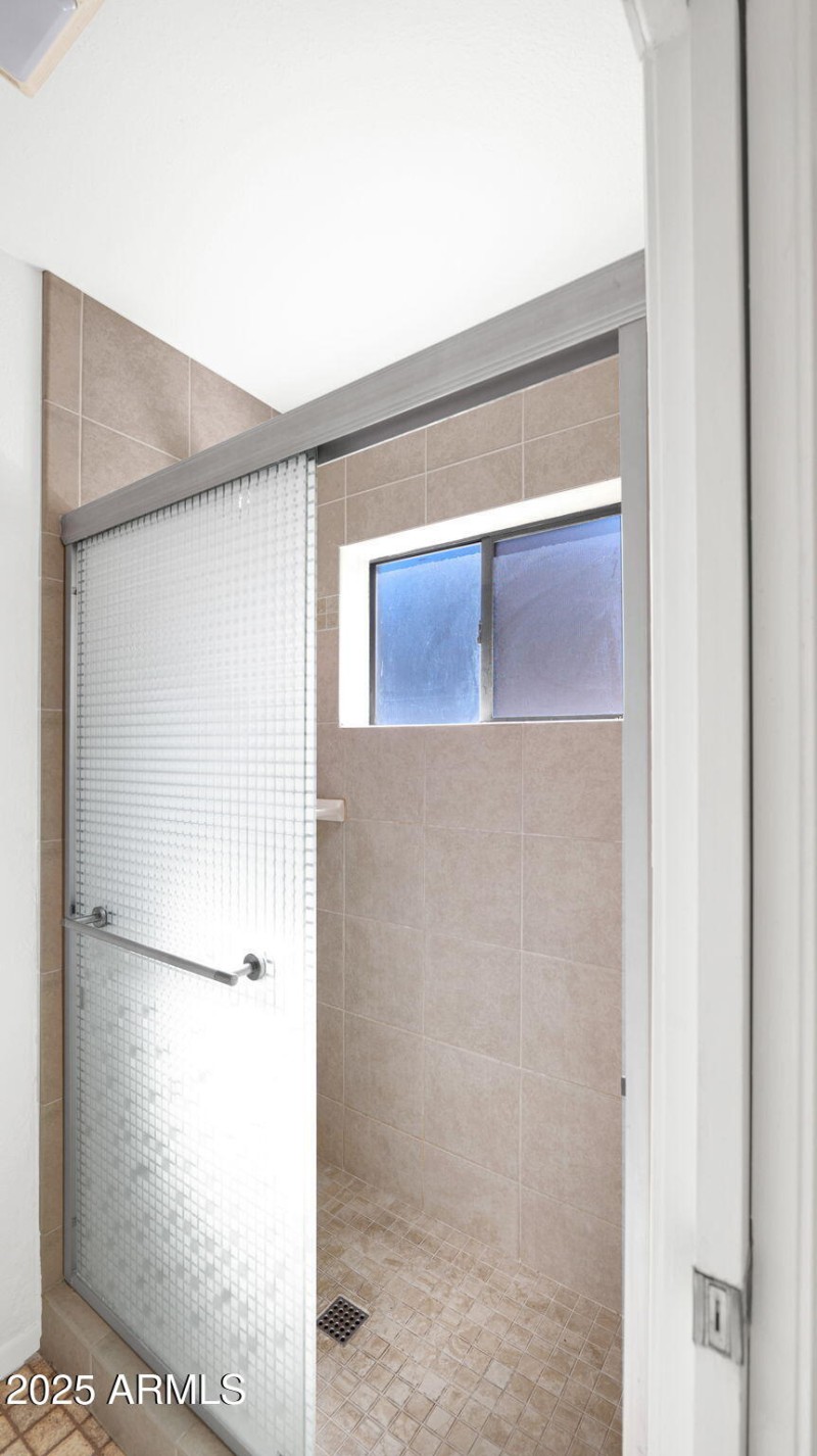 21-web-or-mls-P1164628