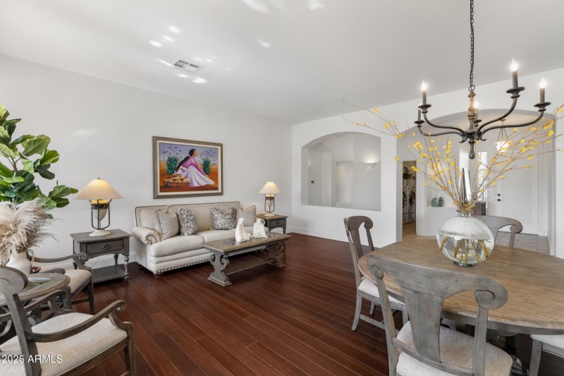 721 W Cherrywood Dr-8