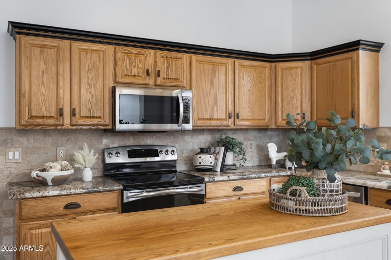 721 W Cherrywood Dr-15