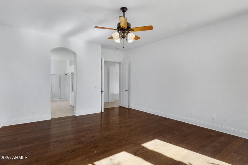 721 W Cherrywood Dr-27