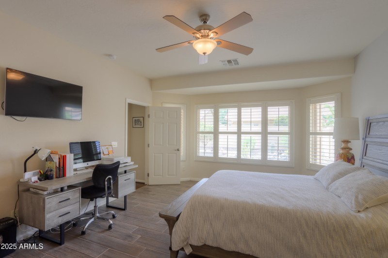 Bay window in Master