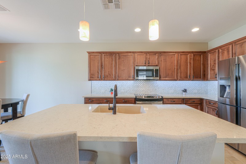 Under cabinet lighting