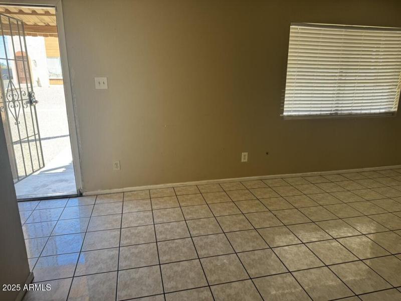 A5B9A0B6-47DA-4800-B458-C61030CB133E_1_1