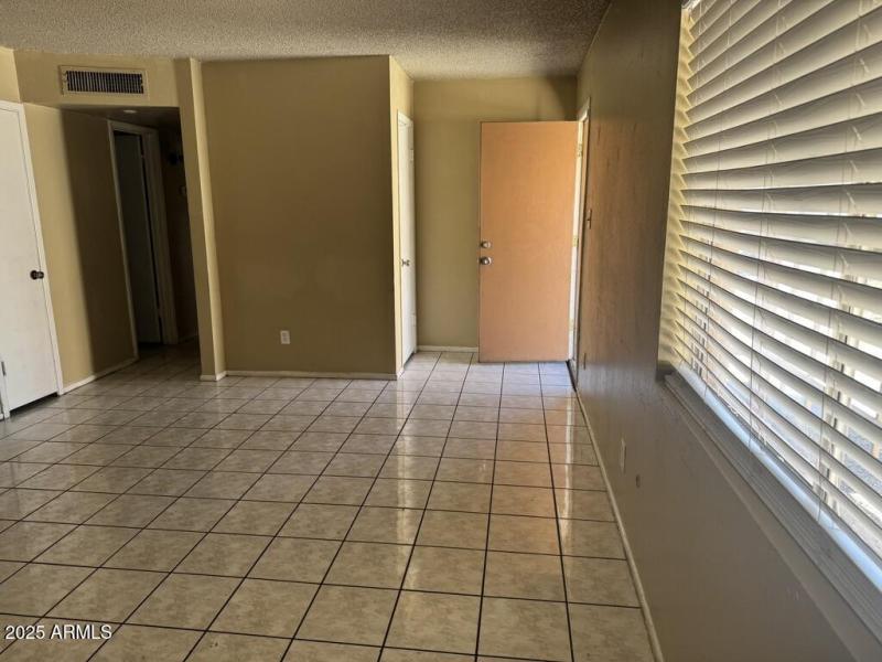 EA3B3AC1-119C-4146-99B4-4D11F775604A_1_1