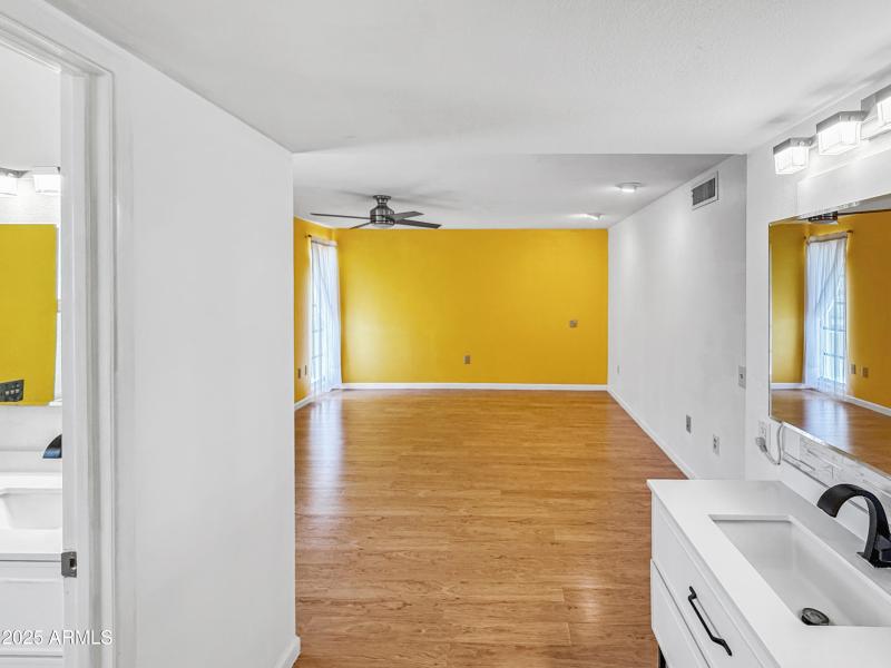 d8d937a3dfc63731834a8322f74569be7aa8933d