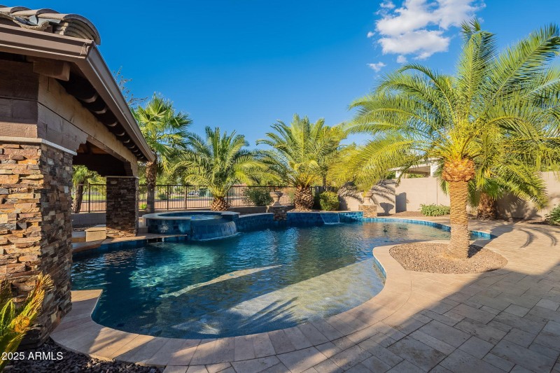 78-web-or-mls-Stonecrest-79