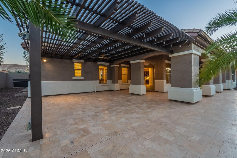 110-web-or-mls-Stonecrest-Twilight-7