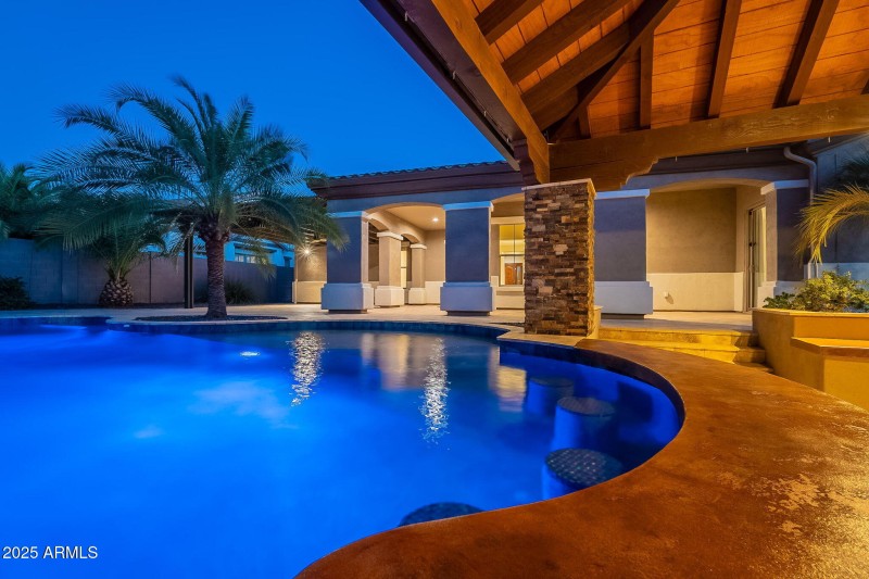 140-web-or-mls-Stonecrest-Twilight-37