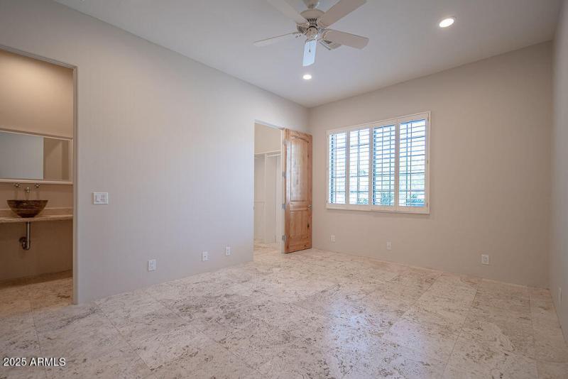 20250911_8170-E-Golden-Spur_15