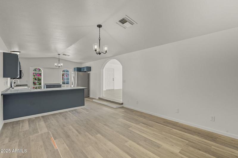 22-web-or-mls-Foothill-11