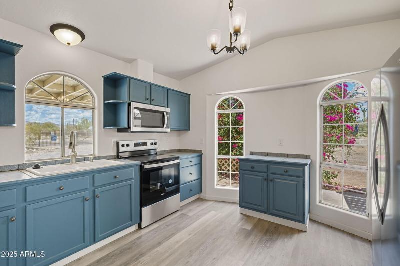 24-web-or-mls-Foothill-13