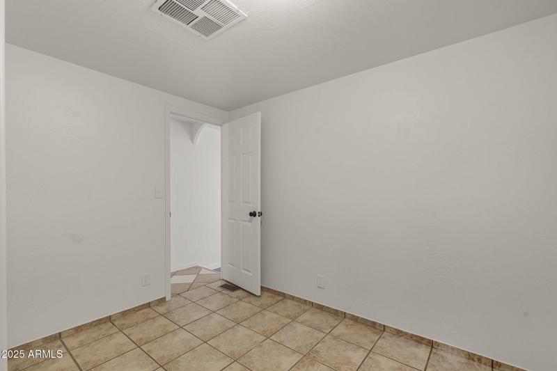 46-web-or-mls-Foothill-35