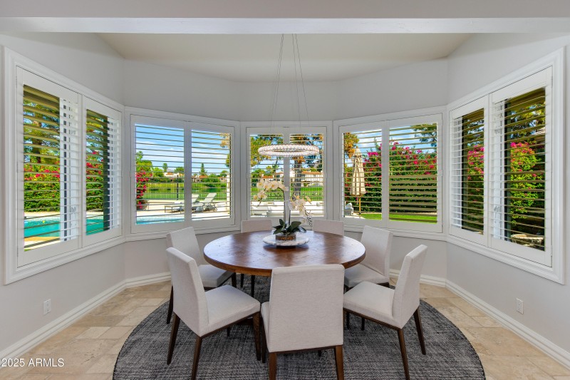 Breakfast Nook w/ Views