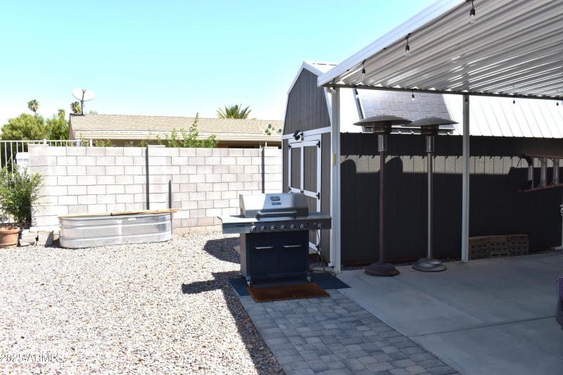 BBQ AND CARPORT
