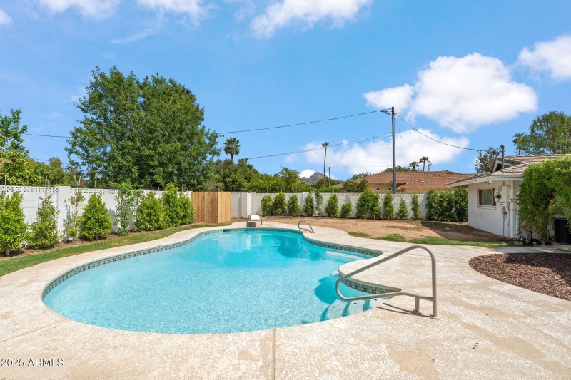 61-web-or-mls-DSC_4061