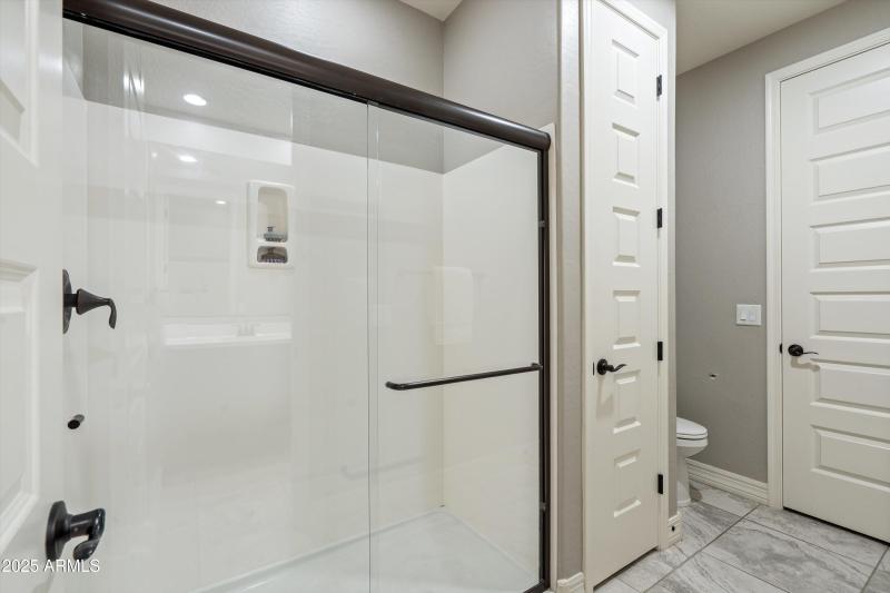 Walk-in Guest Shower