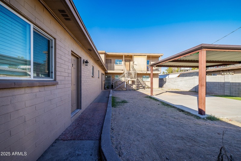 6324 W Maryland Ave - Exterior 06