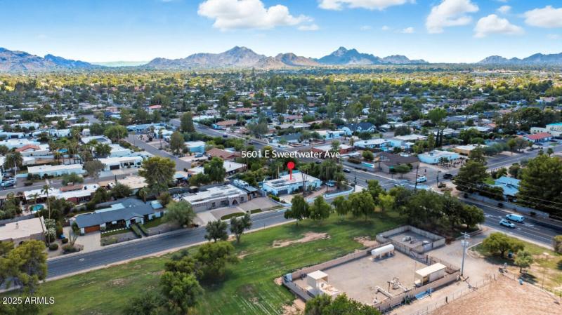 5601 E Sweetwater Ave-63