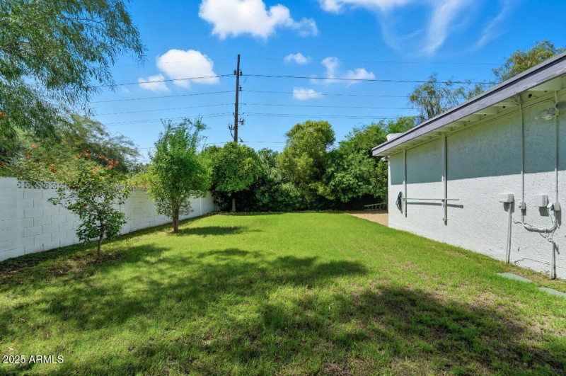 5601 E Sweetwater Ave-55