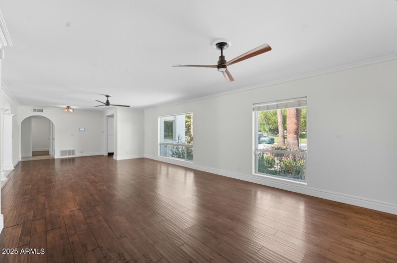 5601 E Sweetwater Ave-14