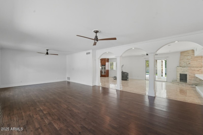 5601 E Sweetwater Ave-11