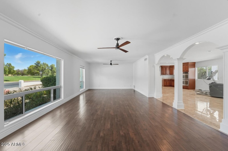 5601 E Sweetwater Ave-10