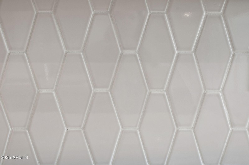 26-Kitchen Tile Backsplash