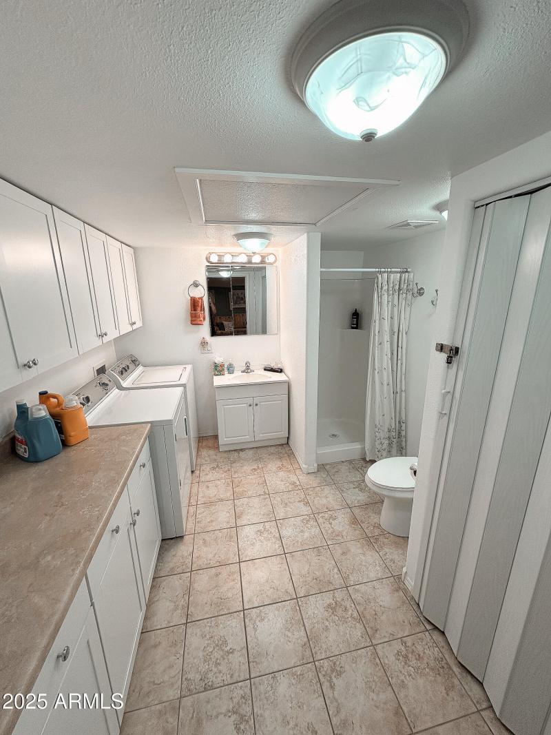 D9A69193-A7C1-4808-BD22-DD71056F0D2B