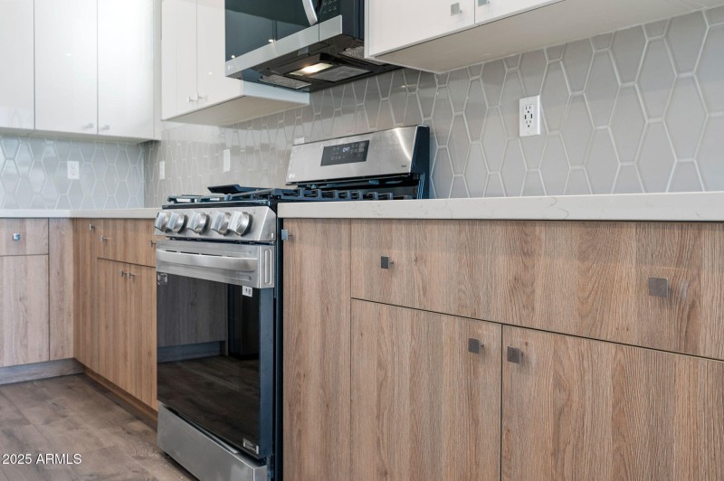 23-Kitchen Lower Cabinets