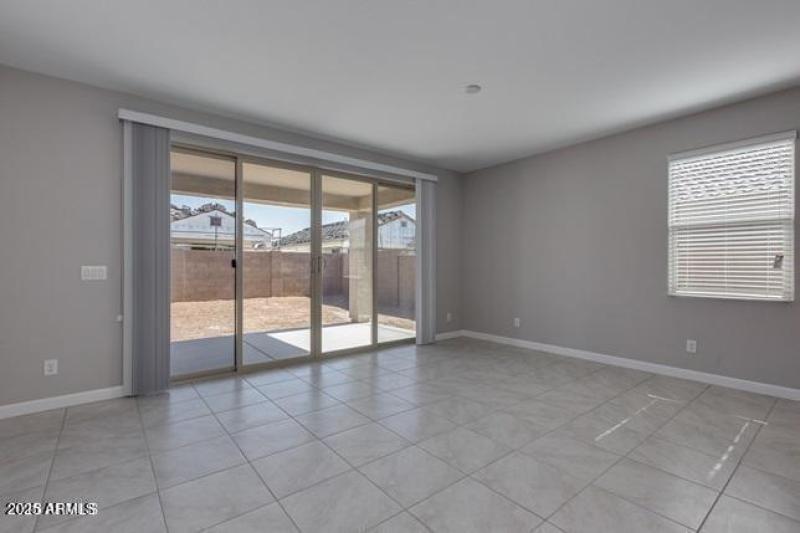 20190910202206896935000000-o