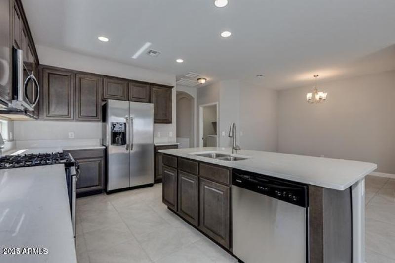 20190910202208018176000000-o