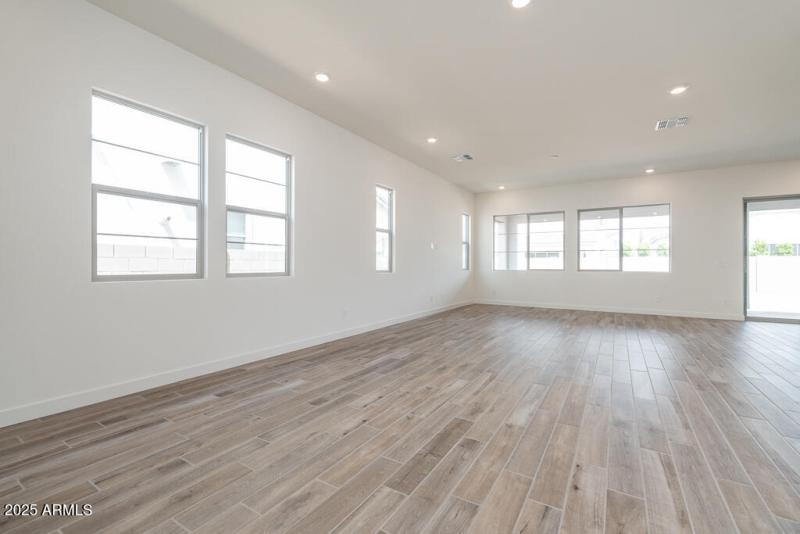 Tri Pointe Waterston Central 282 - Great