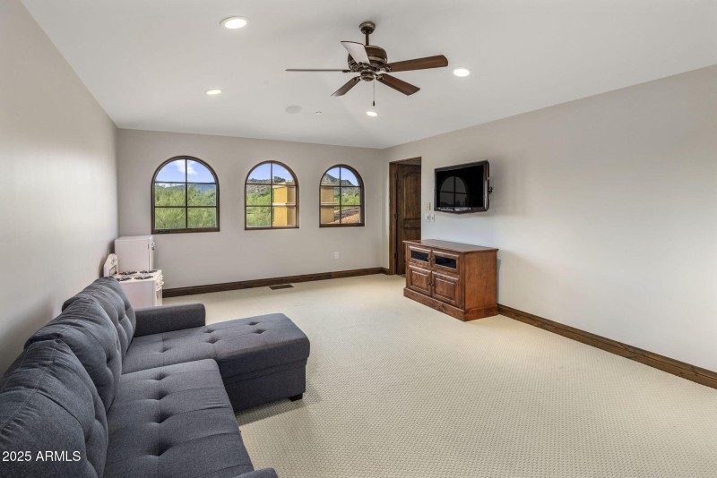 Bonus room with views