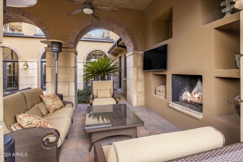 Outdoor living room