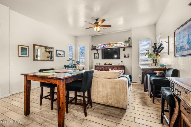 Interior - 6760 Vaquero Cir-9