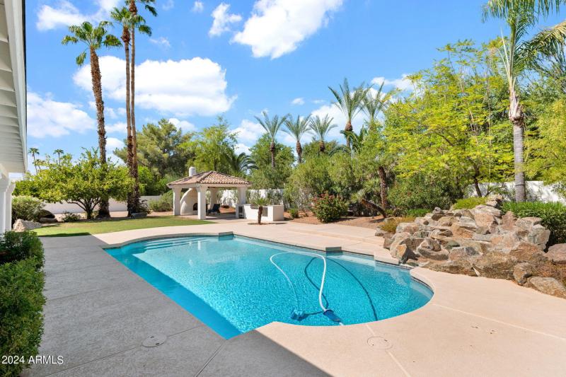 100-web-or-mls-56-print-P1097755