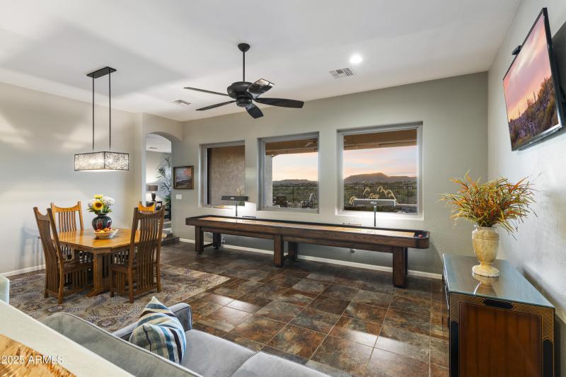 Living Room / Dining Room